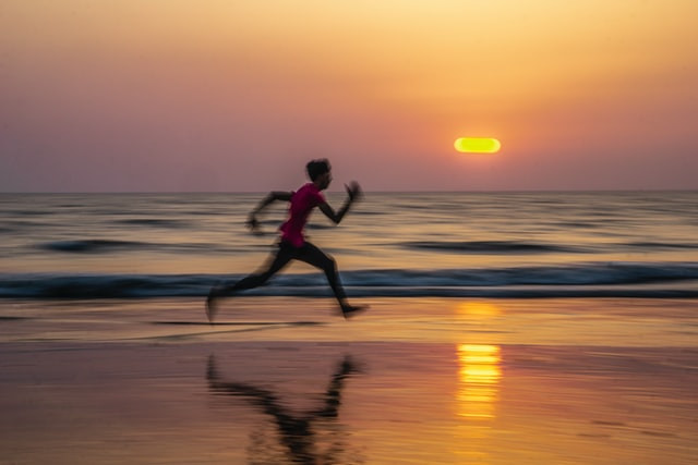 Man running for last-minute student loans