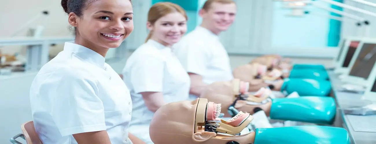 How to A Dental Assistant