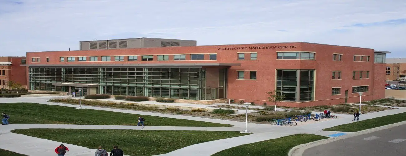 Dakota State University (DSU)